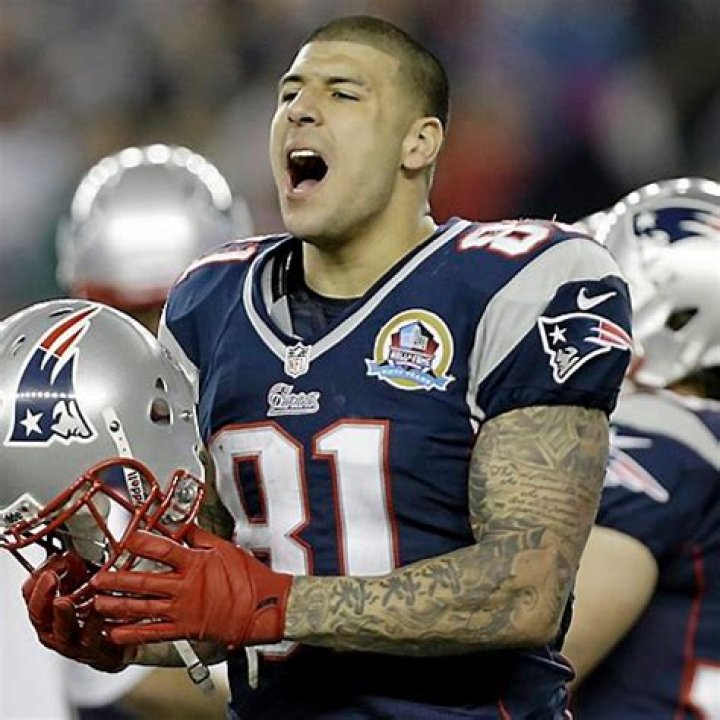 Aaron Hernandez - Trivia, Family, Bio