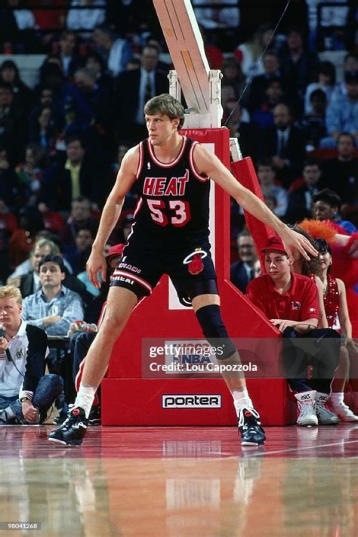 Alan Ogg - Trivia, Family, Bio