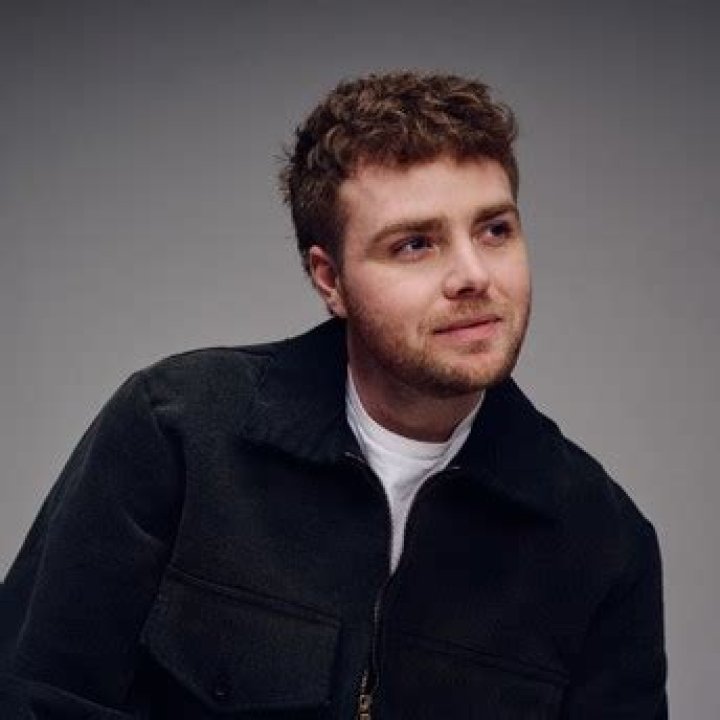 Alex Warren Bio (Wiki) 