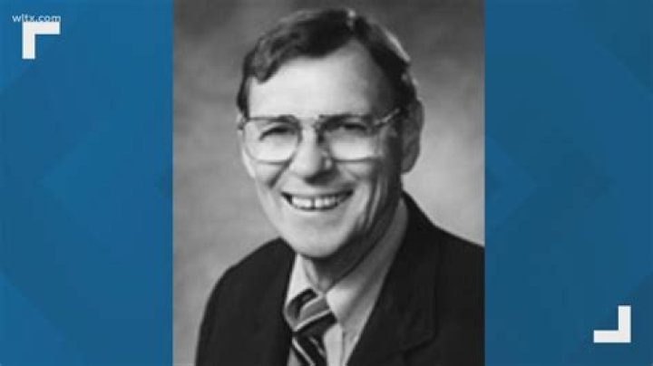 Arthur Ravenel Jr. Height, Weight, Net Worth, Age, Birthday, Wikipedia, Who, Instagram, Biography