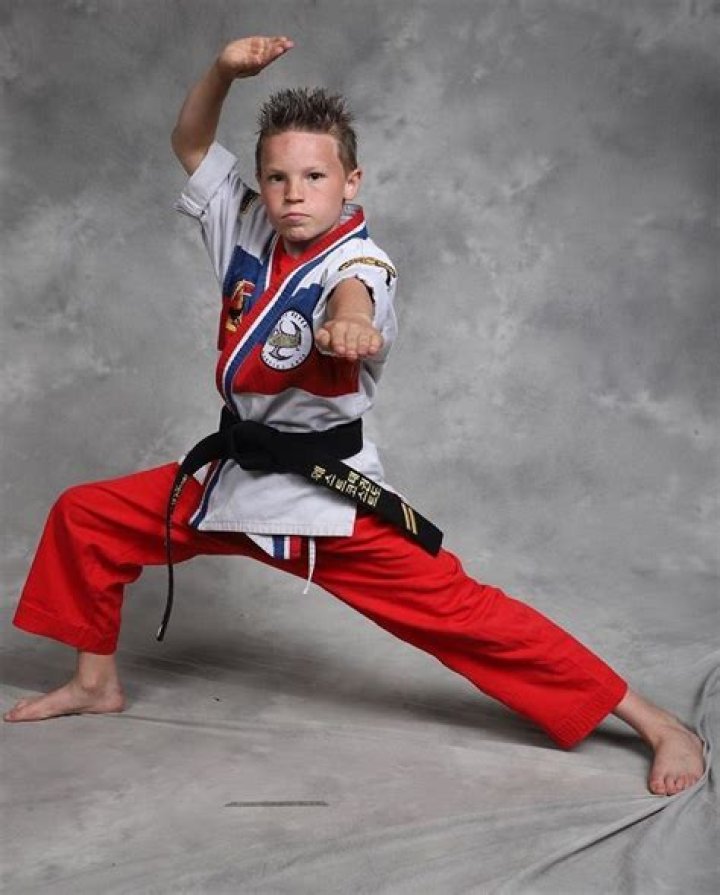 Ashton Myler Bio (Wiki) 