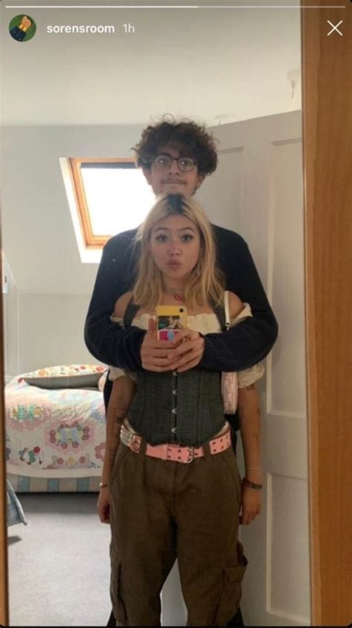 Beabadoobee Boyfriend Soren Harrison Is The Inspiration Behind Many Of Her Songs