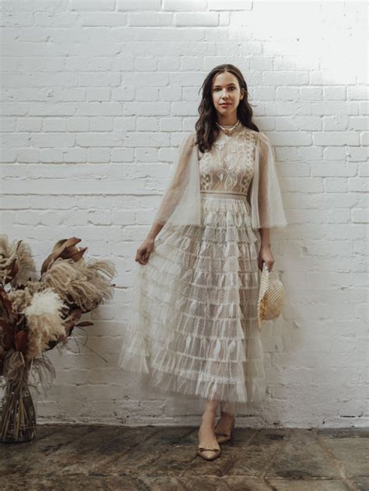 Caroline Ford (TV Actress) - Age, Family, Bio