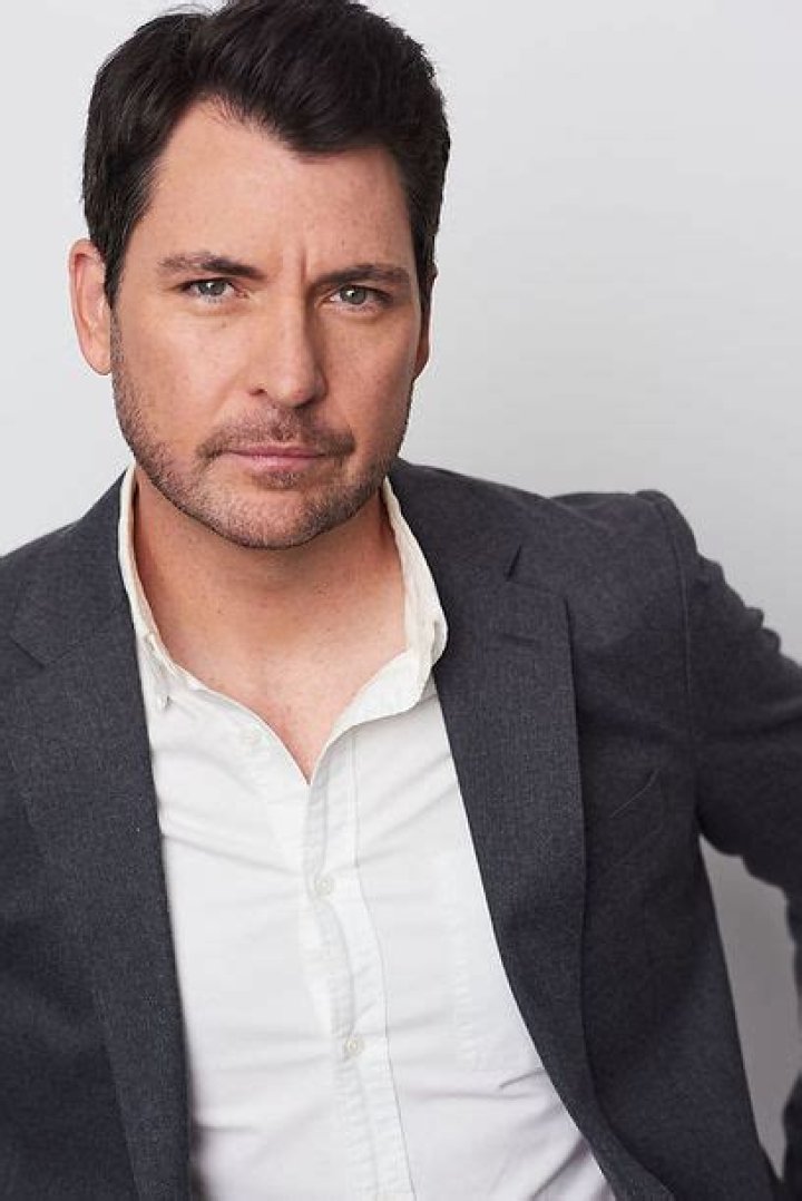 Chris Alvarado Bio (Wiki) 