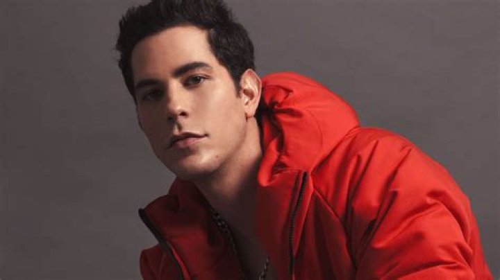 Christian Chávez - Age, Family, Bio