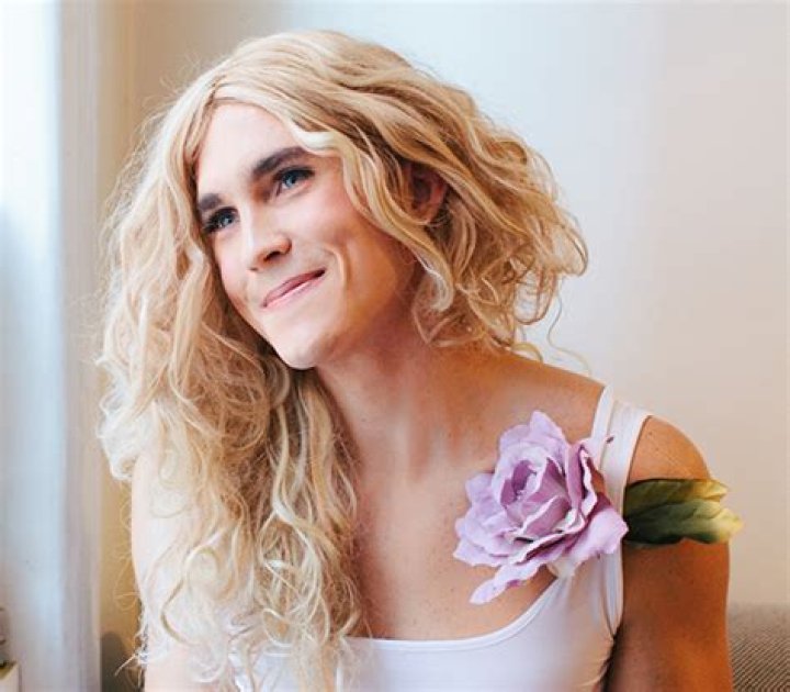 Dan Clay - Age, Family, Bio