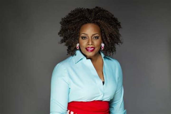 Dianne Reeves - Age, Family, Bio