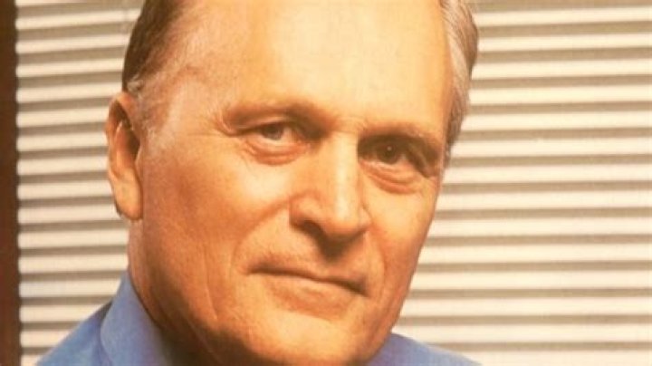 
Dr Alex Klestov Height, Weight, Net Worth, Age, Birthday, Wikipedia, Who, Nationality, Biography 