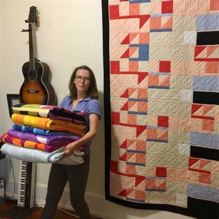 Eliza Hardy Jones Height, Weight, Net Worth, Age, Birthday, Wikipedia, Who, Nationality, Biography