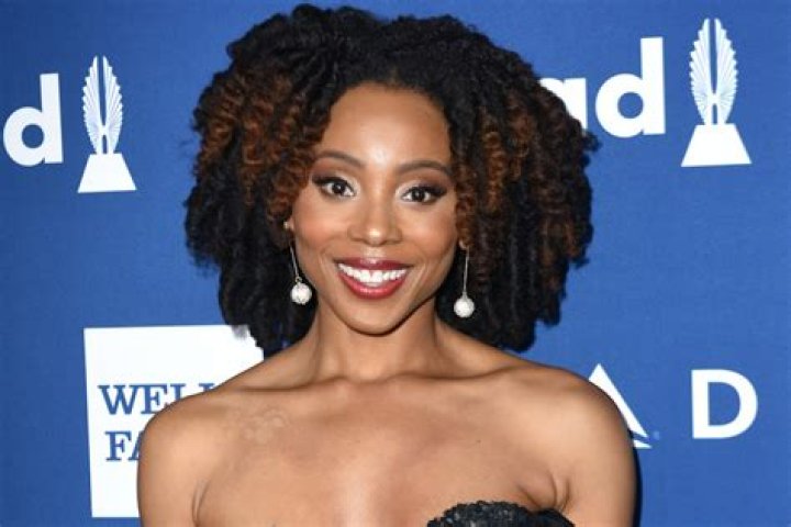 Erica Ash Net Worth - Wiki, Age, Weight and Height, Relationships, Family, and More