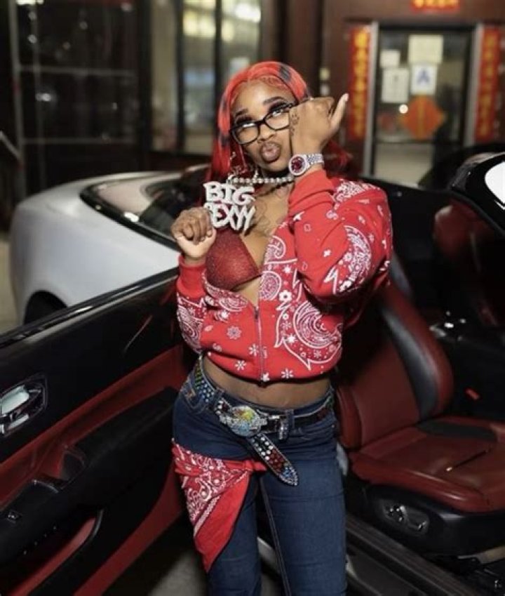 Rappers Born February 11 | Famous Birthdays