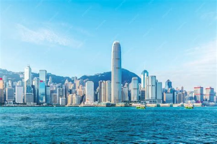 Celebrities named Hong