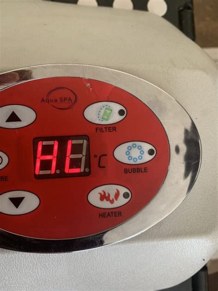 How do you fix the HL code on a hot tub?