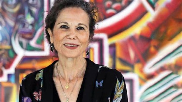 How many awards has Julia Alvarez won?