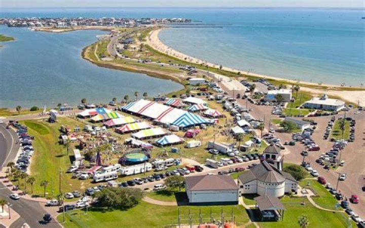 Is Rockport beach safe to swim in?