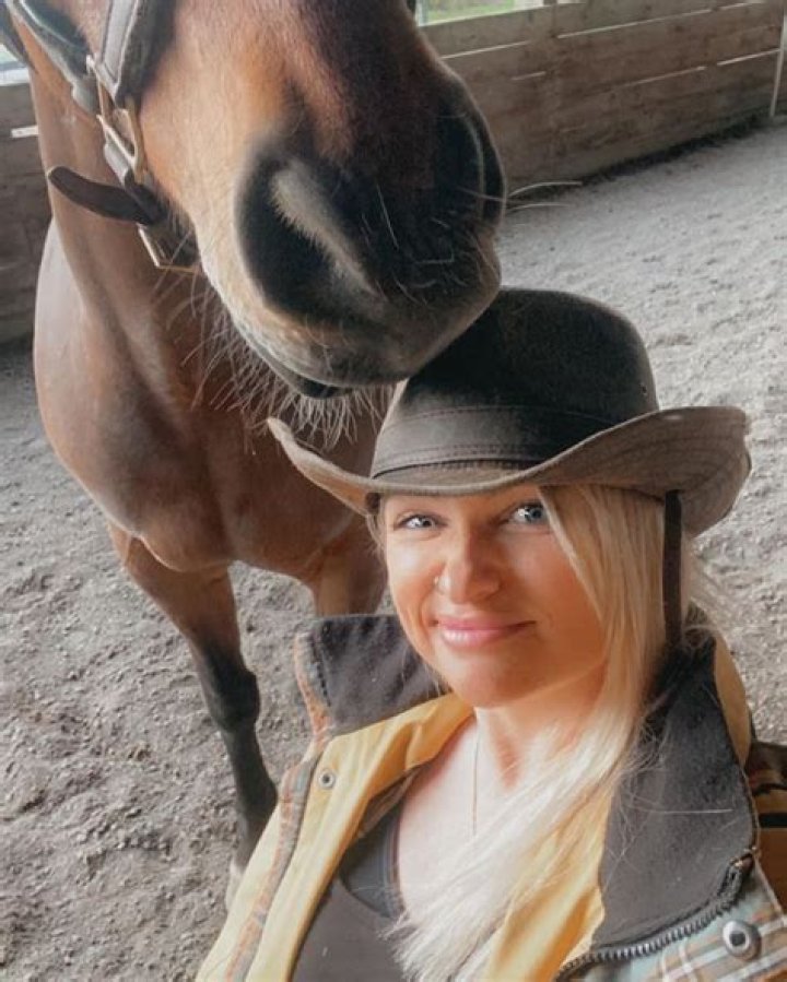 Ivyann Schwan Height, Weight, Net Worth, Age, Birthday, Wikipedia, Who, Instagram, Biography