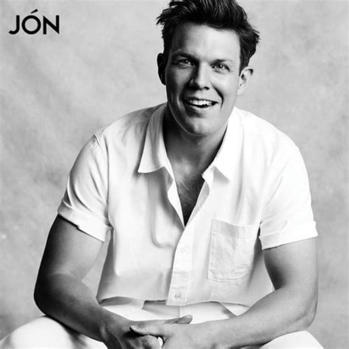 Jake Lacy Bio (Wiki) 