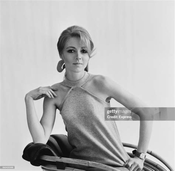 Joanna Pettet Net Worth - Wiki, Age, Weight and Height, Relationships, Family, and More