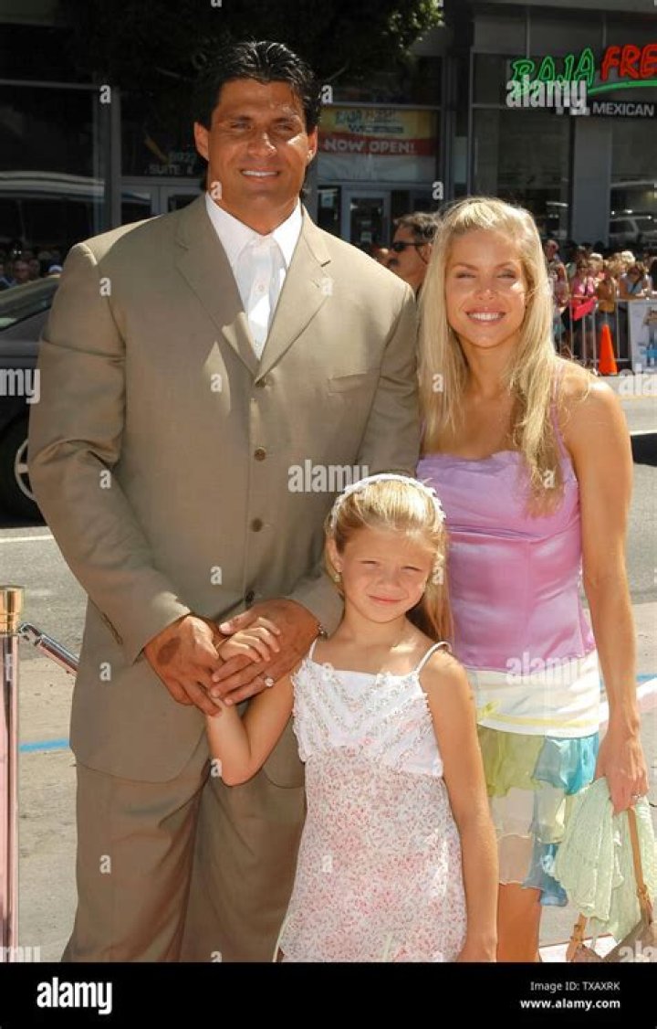 
Jose Canseco Has A Daughter Josie Canseco With Jessica Canseco 
