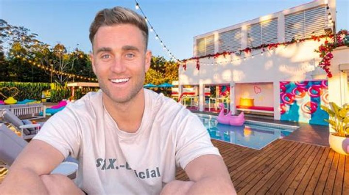 Josh Moss - Age, Family, Bio