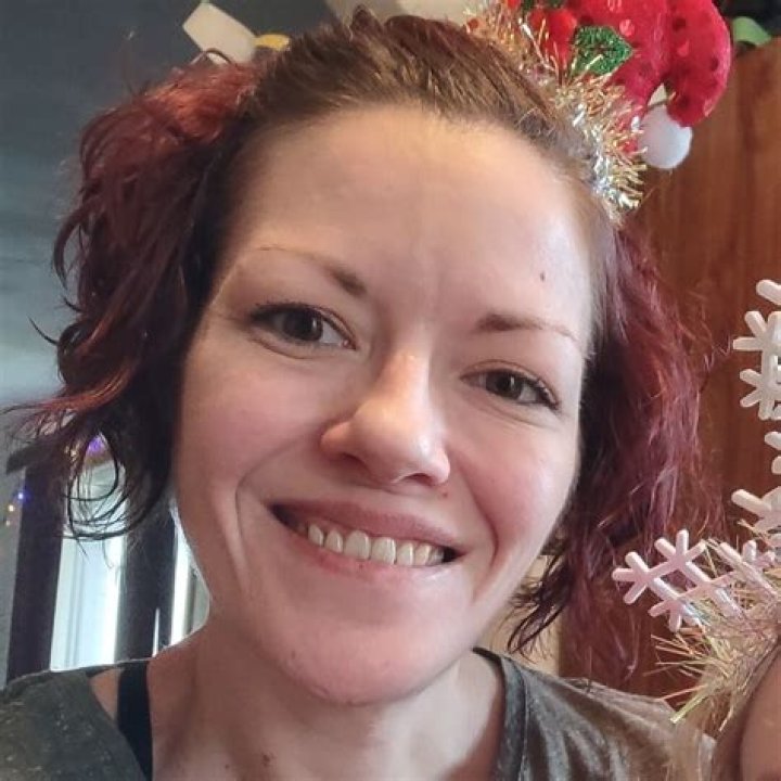 Julie King Bio (Wiki) 