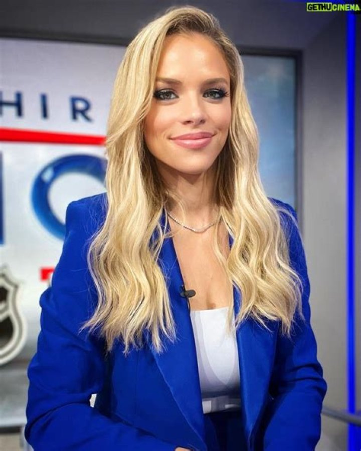 Julie Stewart-Binks Bio (Wiki) 