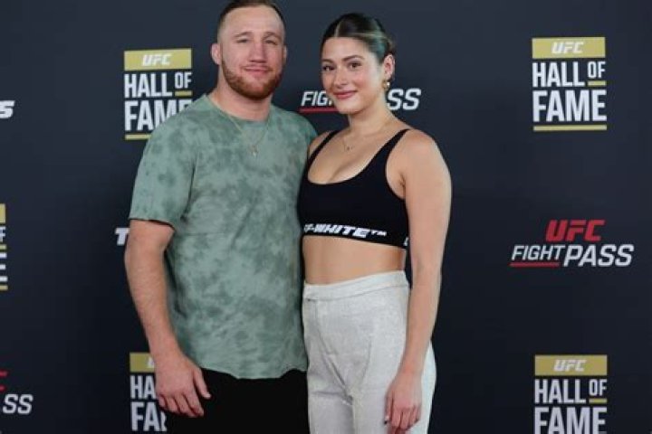 Justin Gaethje Girlfriend Sophia Romano Works At Warner Bros