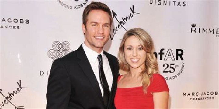 Kelsey Mayfield Bio (Wiki) 