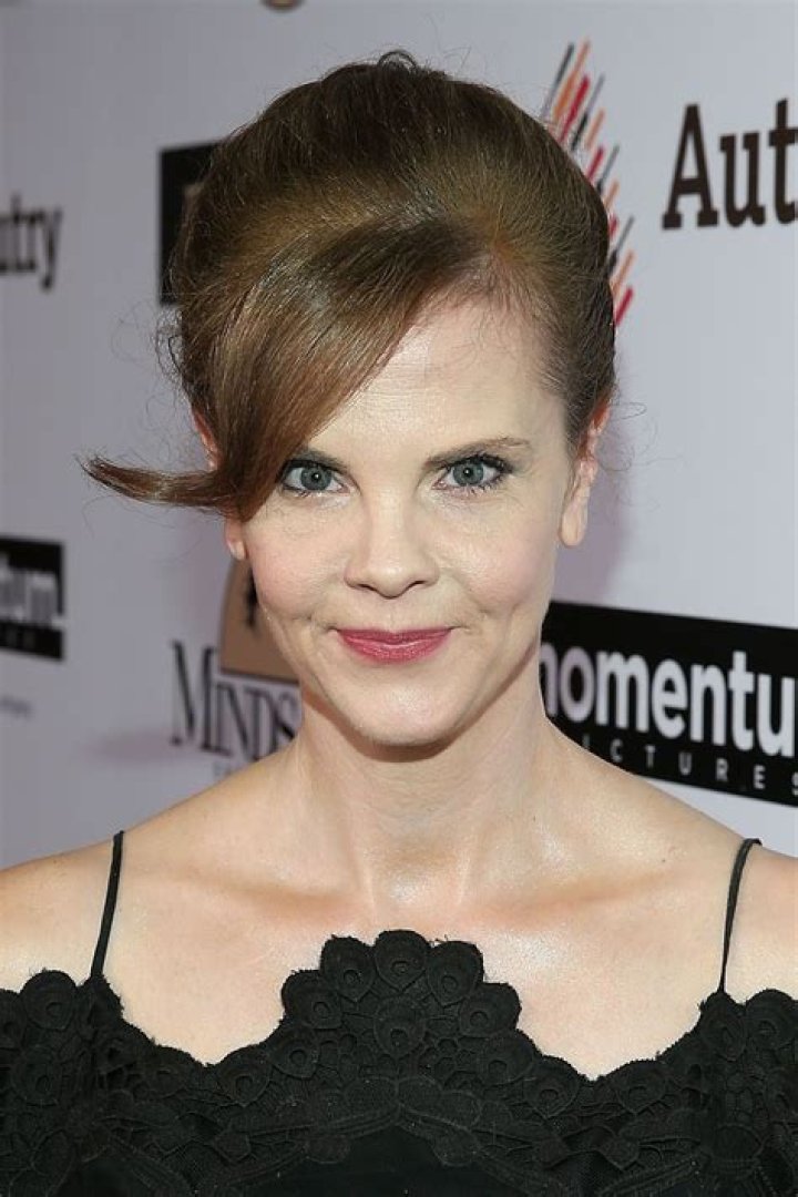 Kiersten Warren - Age, Family, Bio