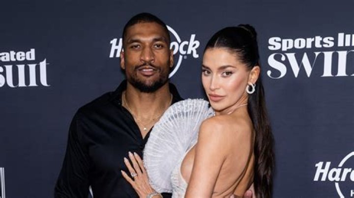 Larry English Net Worth - Wiki, Age, Weight and Height, Relationships, Family, and More