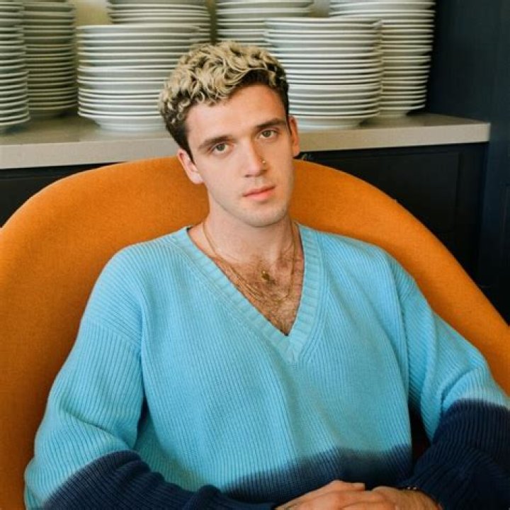 Lauv - Age, Family, Bio