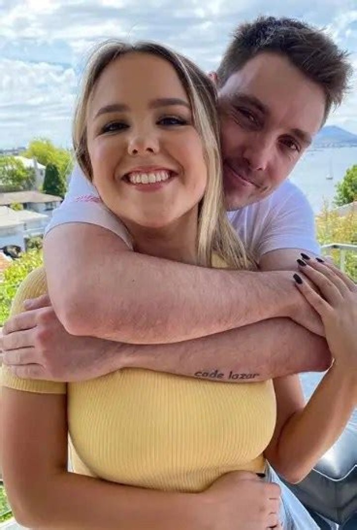 Lazarbeam Girlfriend Name Ilsa Watkins And Dating Timeline