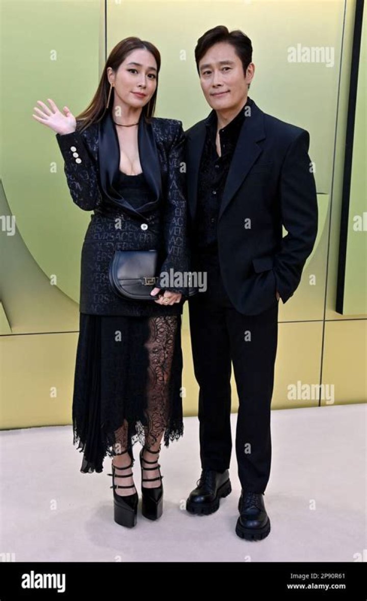 Lee Min-jung - Age, Family, Bio