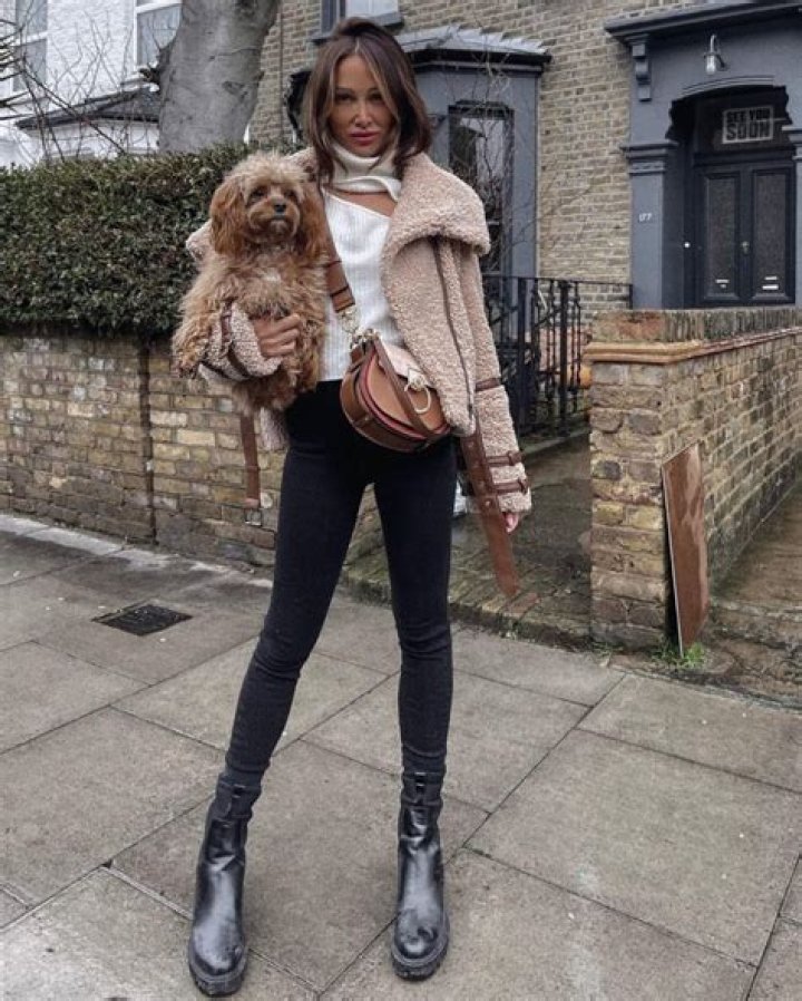 Lou Teasdale Height, Weight, Net Worth, Age, Birthday, Wikipedia, Who, Instagram, Biography