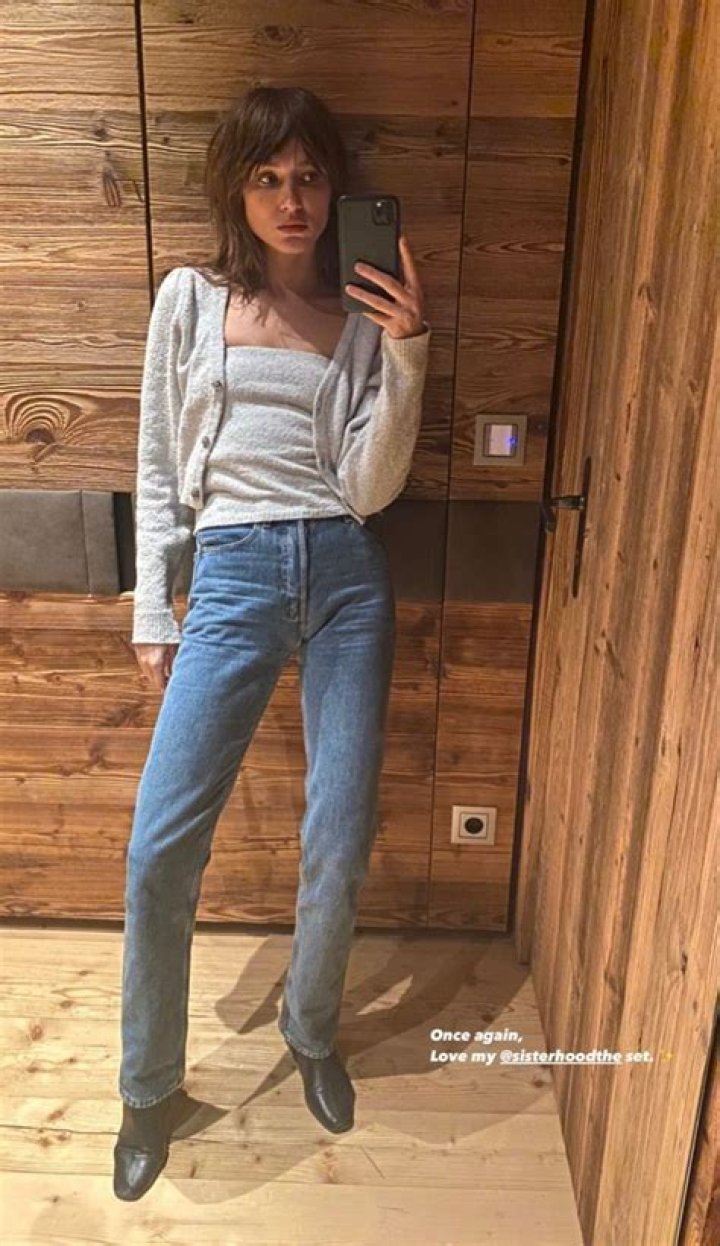 Louise Verneuil Height, Weight, Net Worth, Age, Wiki, Who, Instagram, Biography