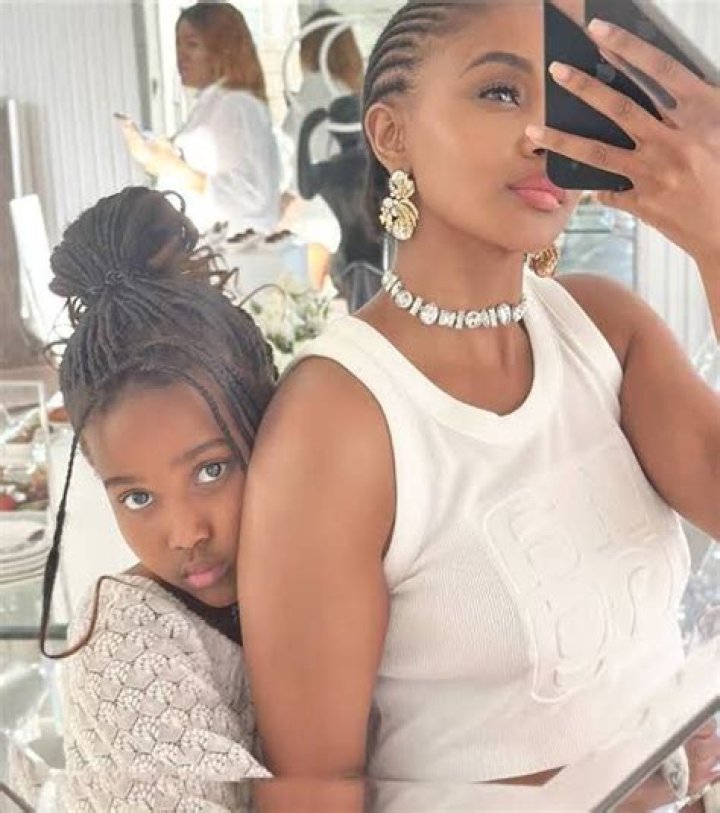 Lunathi Mampofu Height, Weight, Net Worth, Age, Birthday, Wikipedia, Who, Instagram, Biography