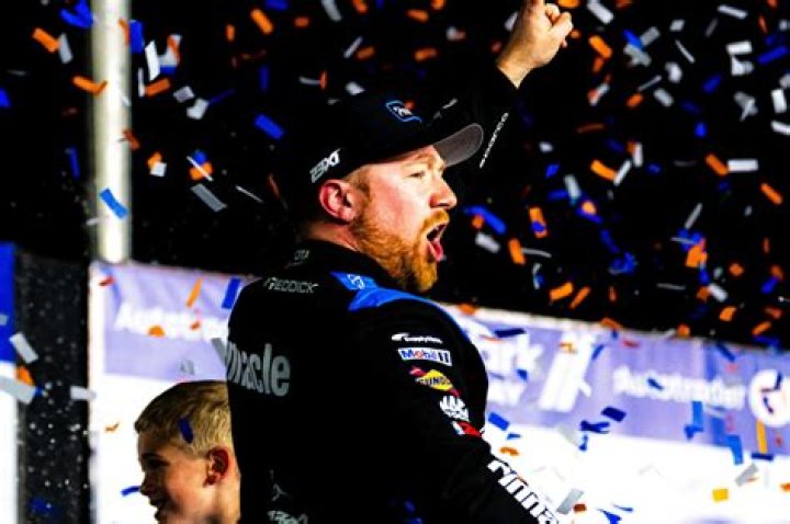 Matt Kenseth - Age, Family, Bio