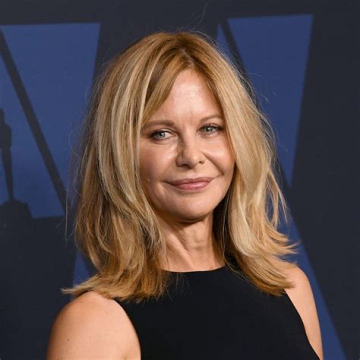 Meg Ryan's Love Life Isn't That Successful As Her Professional Life; Know About Her Marriage and Divorce