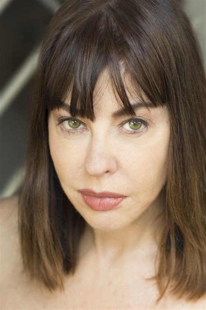 Mimi Lazo - Age, Family, Bio