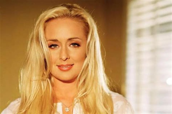 Mindy McCready Net Worth - Wiki, Age, Weight and Height, Relationships, Family, and More
