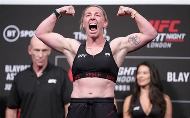 Molly McCann - Age, Family, Bio