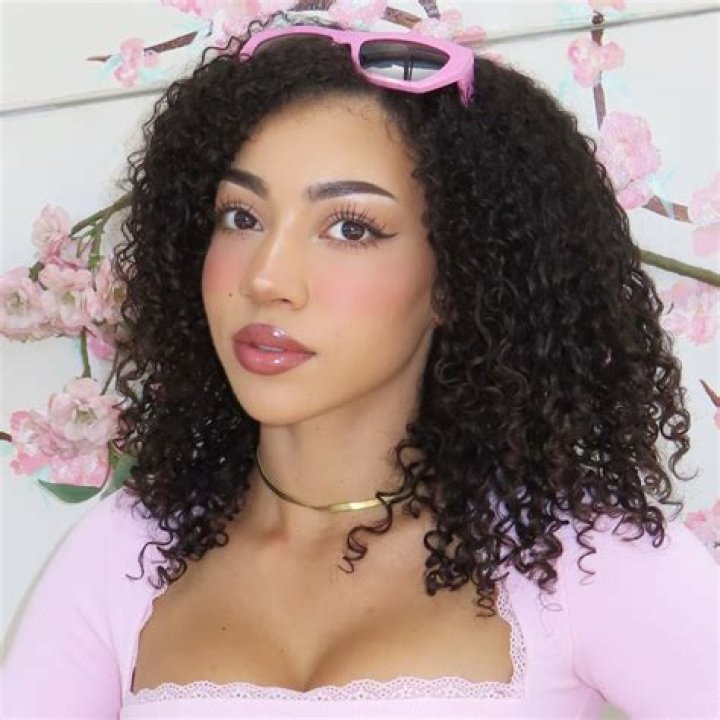 Mya Amber - Age, Family, Bio