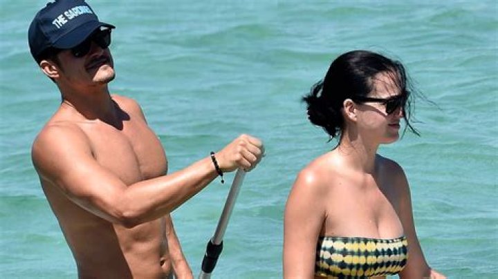 Orlando Bloom went paddleboarding naked & there are NSFW photos, yay!!