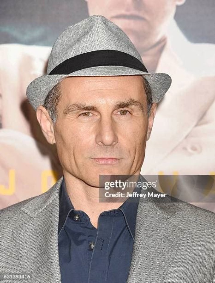 Peter Arpesella Married to a voice-over artist Annie Wood; Do they have children?