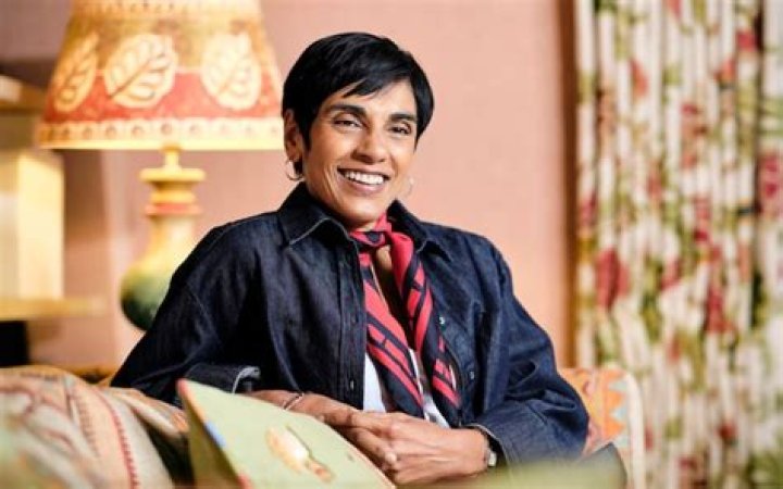 Reeta Chakrabarti Married, Husband, Children, Partner, Relationship & Net Worth