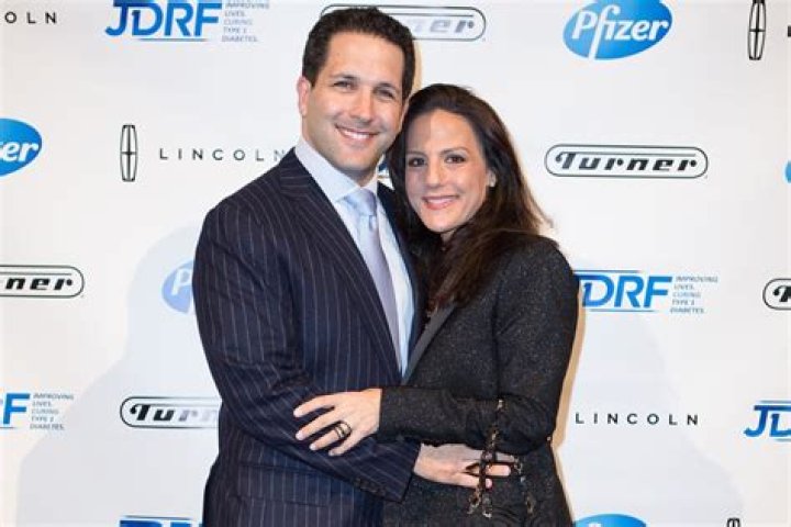 Meet Sharri Maio, wife of sportscaster, Adam Schefter