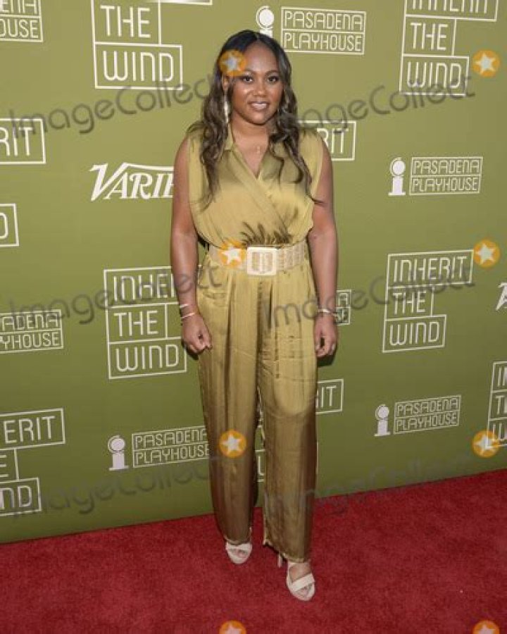 Tamra Simmons - Age, Family, Bio