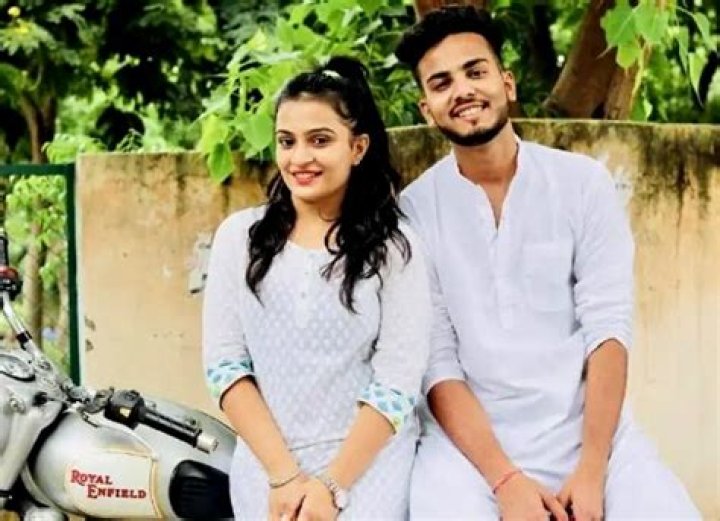 
Vaibhav Yadav Height, Weight, Net Worth, Age, Birthday, Wikipedia, Who, Nationality, Biography 