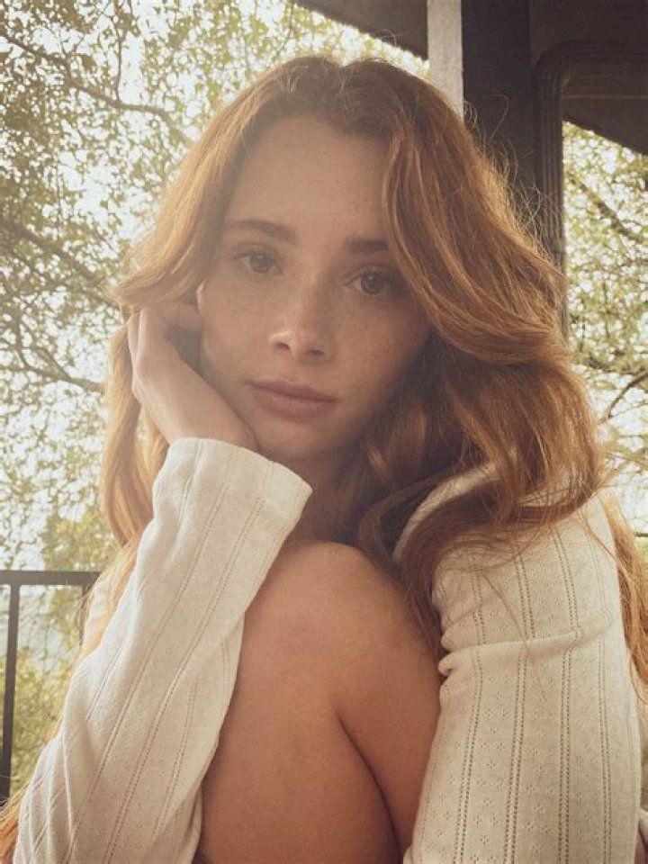 Violet Brinson - Age, Family, Bio