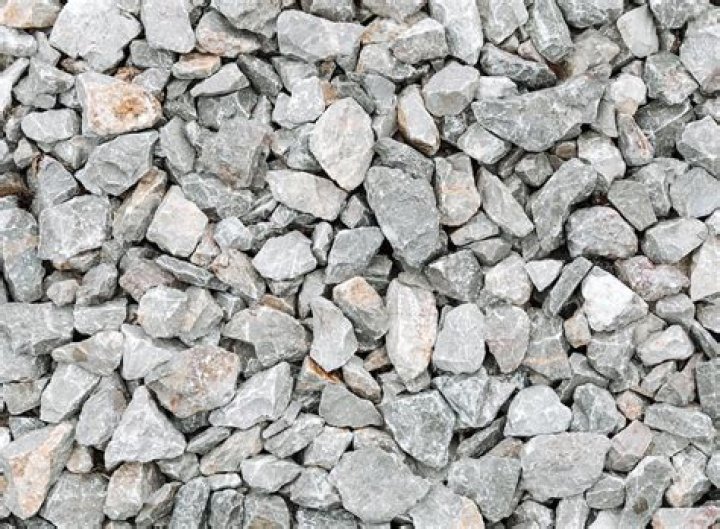 What gravel is best for drainage?